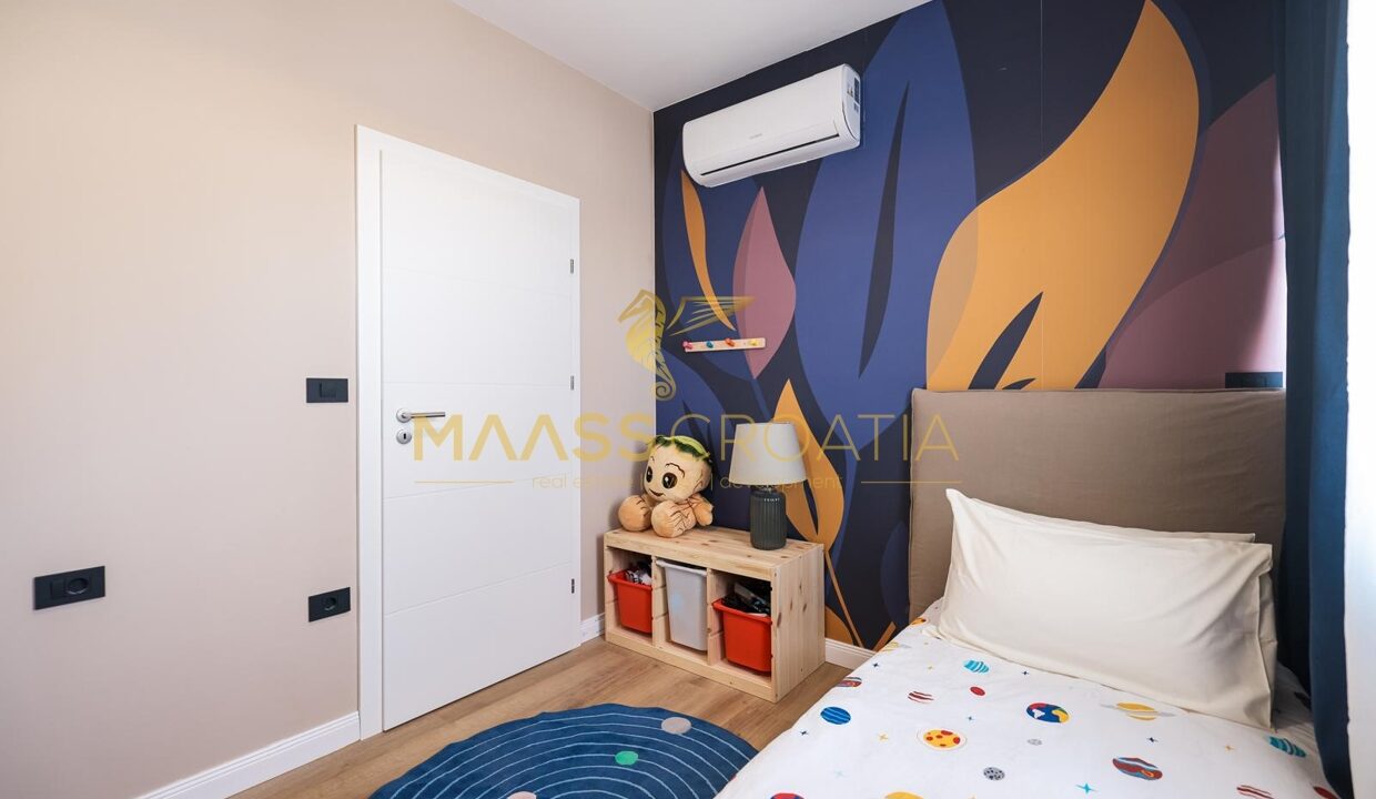 PHOTO-2025-09-25-09-47-39