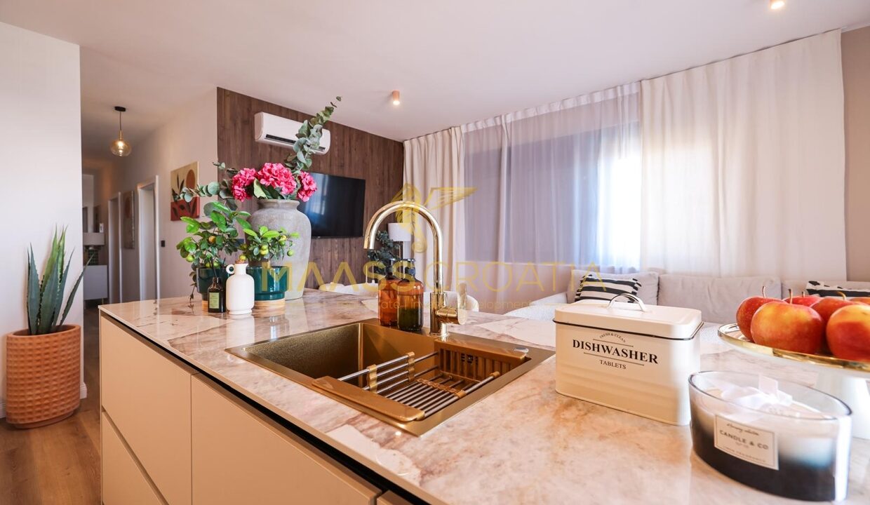 PHOTO-2025-09-25-09-47-36