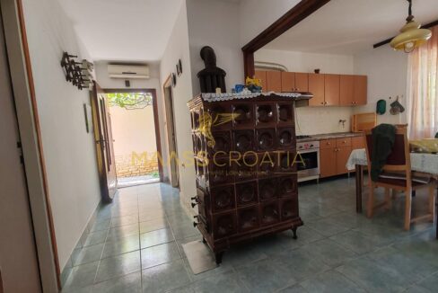 PHOTO-2025-11-25-12-39-04 (5)