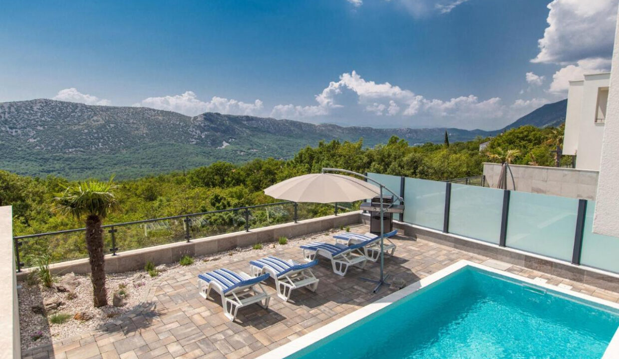 Villa im geometrischen Stil mit atemberaubendem Blick - Crikvenica