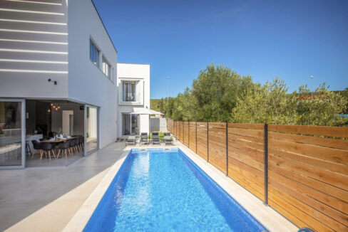 Freies Klettern Ultramodernes Haus - Raum Zadar