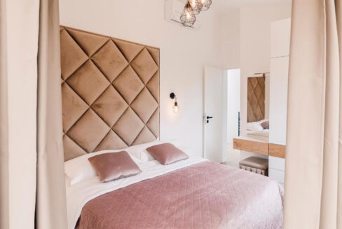 Neue moderne Villa aus Stein in der Region Zadar