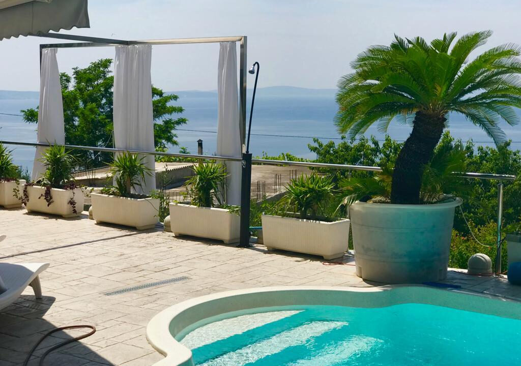 Luxus-Design-Villa mit Meerblick in Split