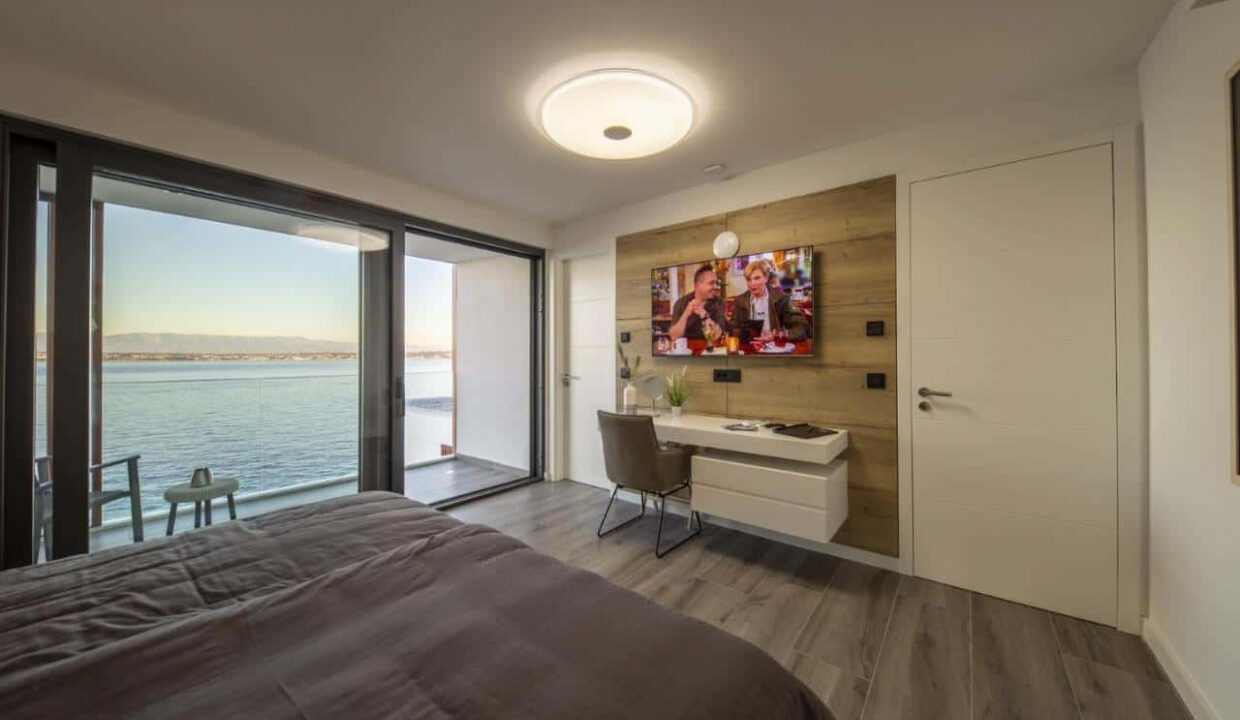 Neue Villa mit Meerblick auf Ugljan