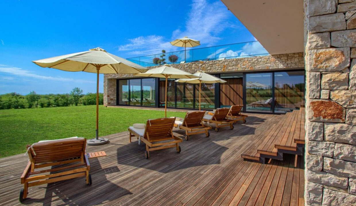 Zeitgenössische Oase, ein luxuriöser moderner Villenrückzugsort, Region Pore?