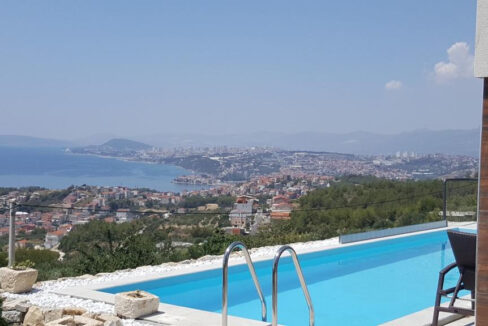 Stadtvilla mit Panoramablick – Split