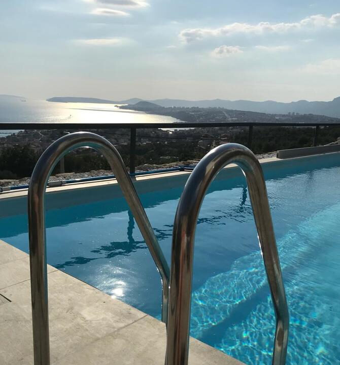 Stadtvilla mit Panoramablick – Split