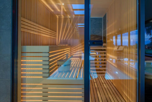 Zeitgenössische Oase, ein luxuriöser moderner Villenrückzugsort, Region Pore?