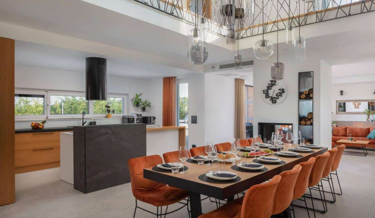 Erstaunliches modernes Haus bei Sibenik