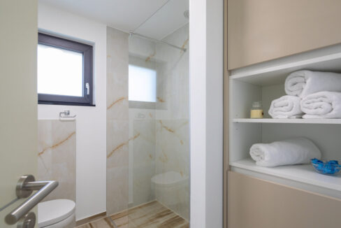 Neue moderne Villa mit Meerblick in der Nähe von Šibenik