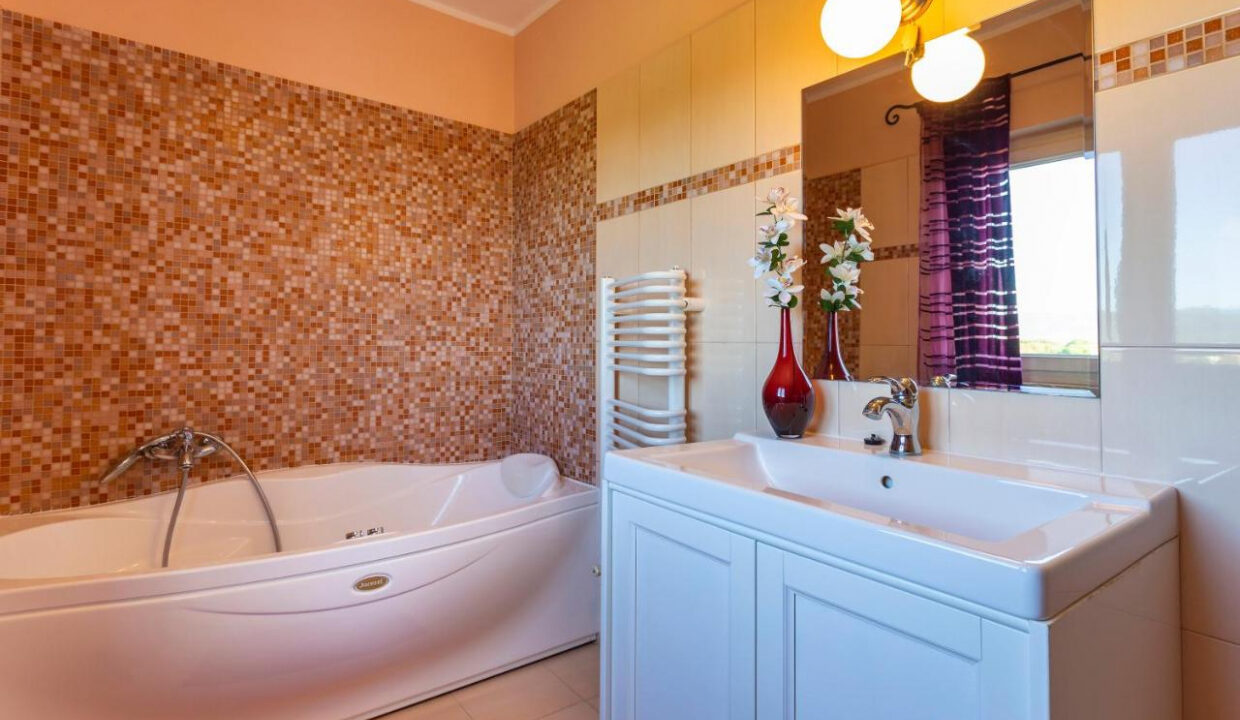 Haus mit Schwimmbad - Rakalj, Istrien