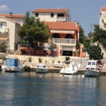 Haus am Meer in Sibenik