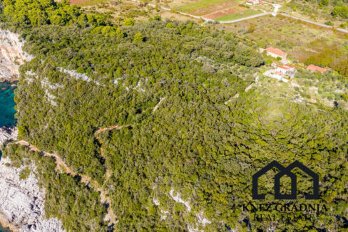 Erstaunliche handgefertigte Steinvilla auf der Insel Sipan