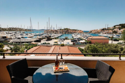 Grundstücke am Meer Tribunj