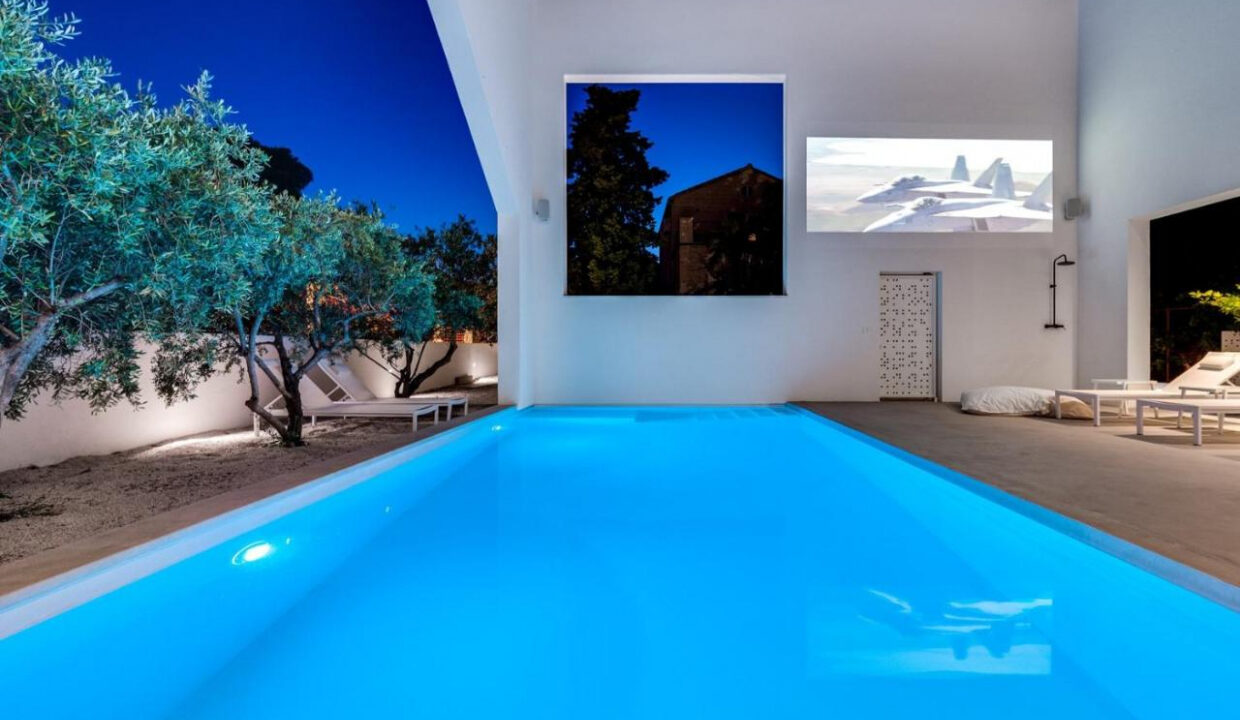 Erstaunliche neue Villa auf der Insel Brac