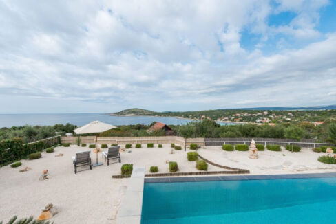 Steinvilla im Kolonialstil - Drvenik Mali, Split