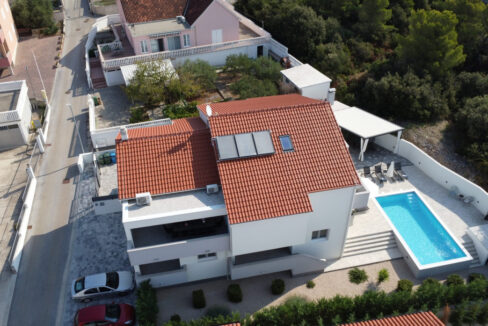 Neues Ferienhaus in der Nähe von Sibenik