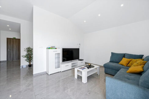 Neues Ferienhaus in der Nähe von Sibenik