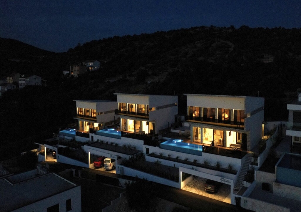 Neue moderne Villa mit Meerblick in Rogoznica