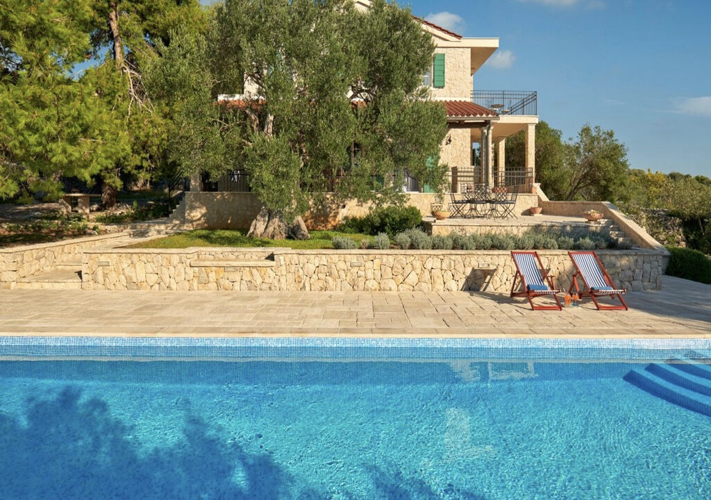 Exquisite Villa aus Stein - Die Insel Pag