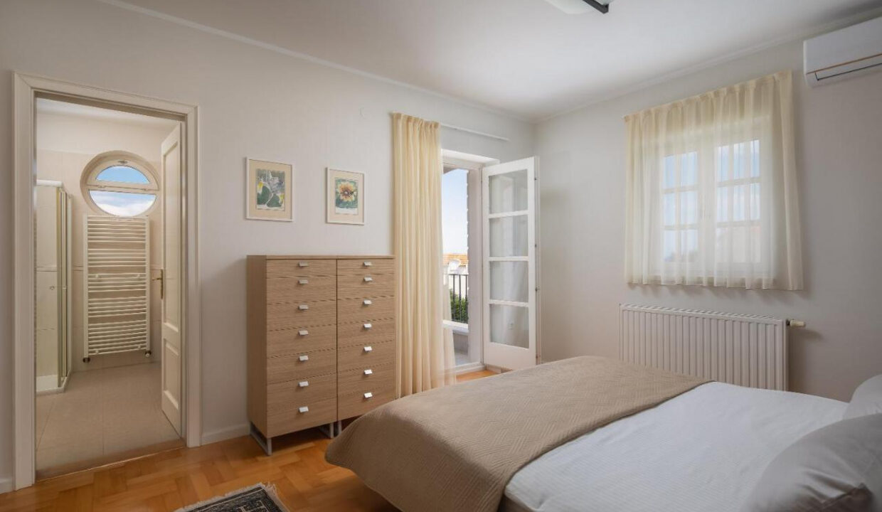 Geräumige und modern aussehende Villa - Vodice