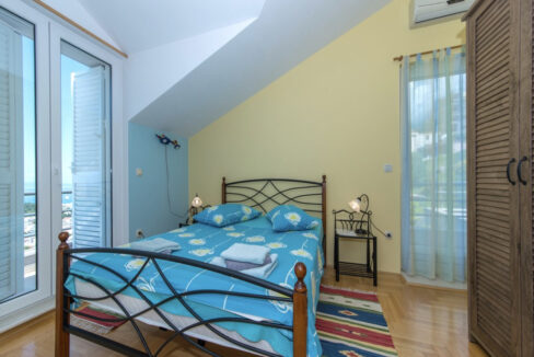 Haus mit Garten und Meerblick in Makarska