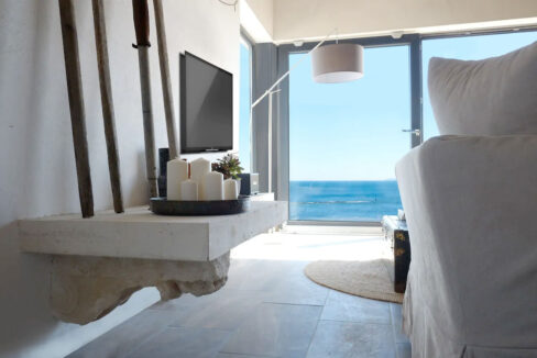 Weißes Haus mit Meerblick auf der Insel Vis