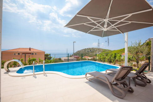 Super Haus mit Meerblick in Makarska