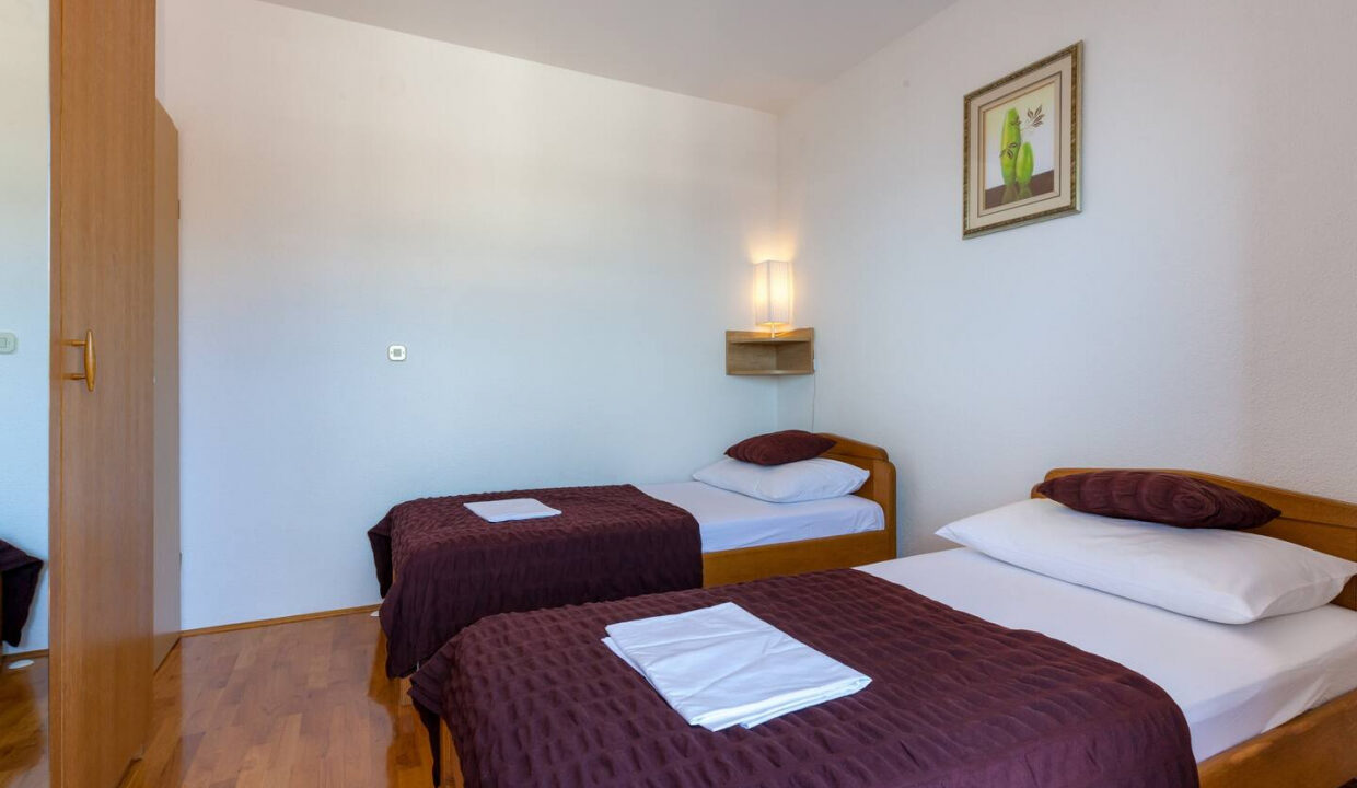 Ferienhaus Podstrana