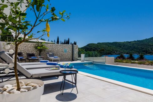 Weiße Villa am Meer mit extra Grundstück - Dubrovnik