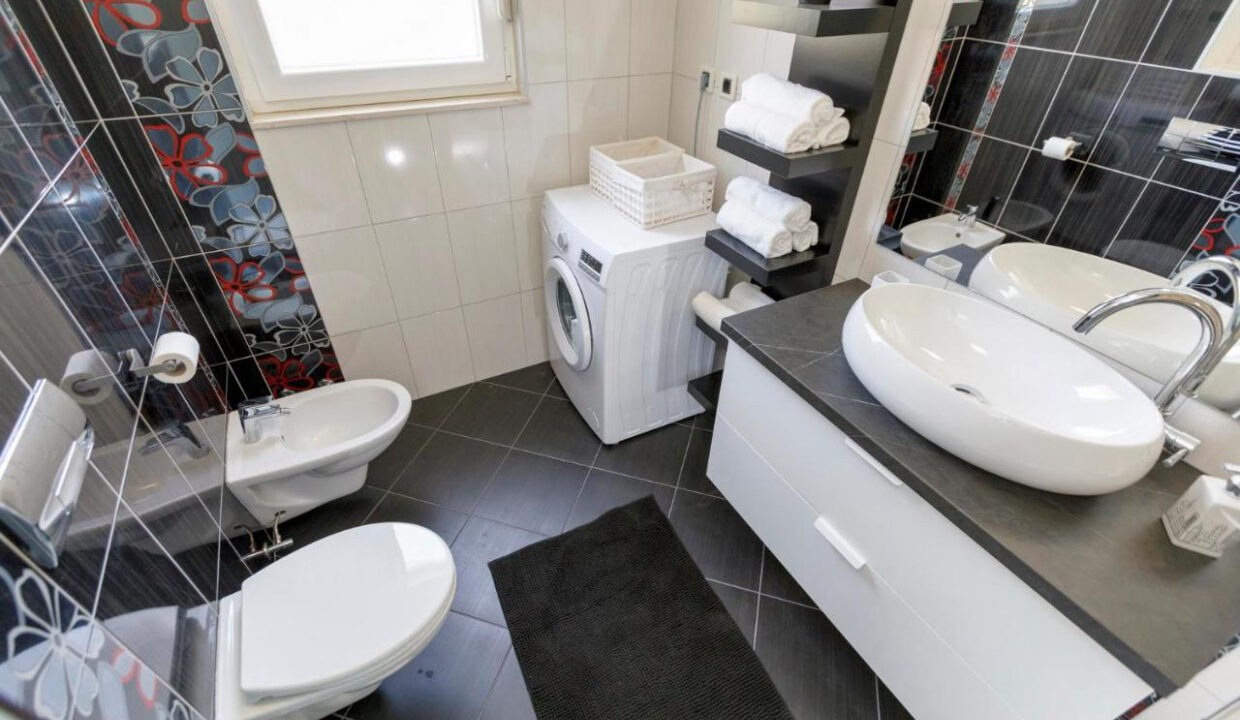 Haus mit Meerblick in Kastel Sucurac