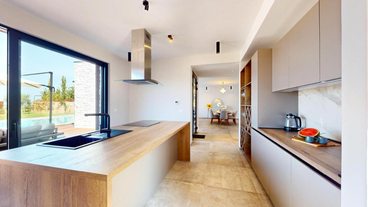 Spaciuos Villa Primošten