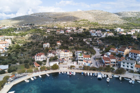 Haus am Wasser in Sibenik