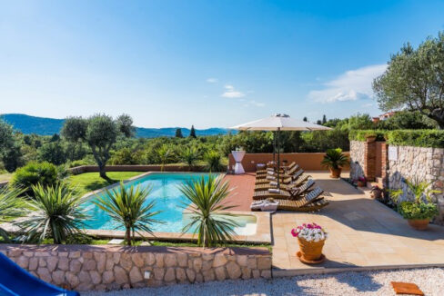 Tropisch anmutende Villa in der Nähe des Nationalparks Krka