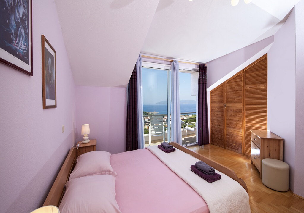 Haus mit Garten und Meerblick in Makarska