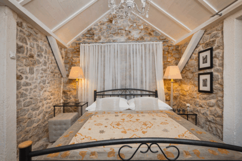 Steinvilla im Kolonialstil - Drvenik Mali, Split