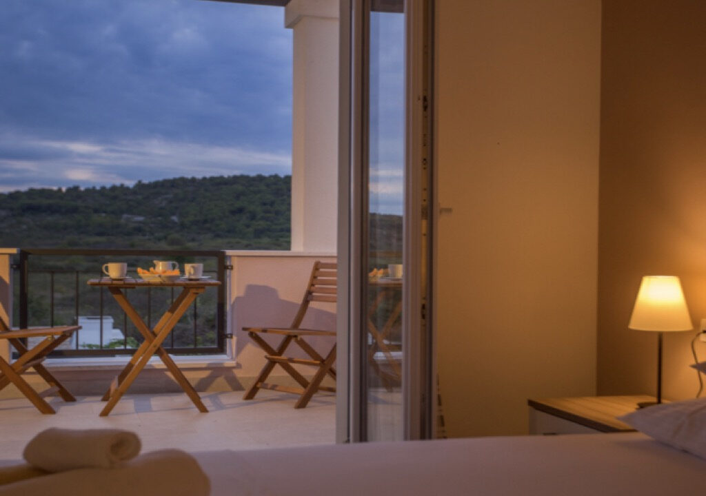 Neues modernes Haus auf der Insel Solta