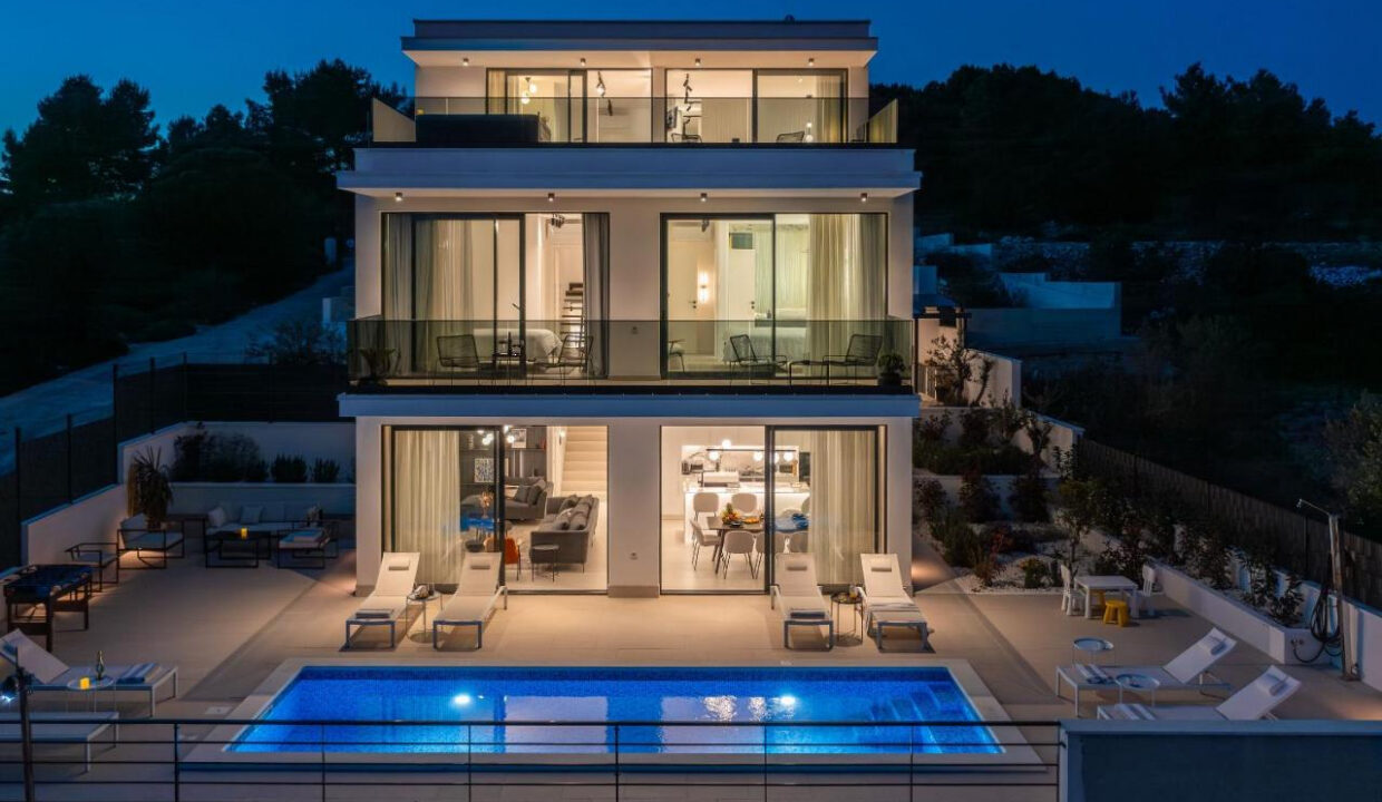 Exklusive Villa mit Meerblick Okrug Gornji