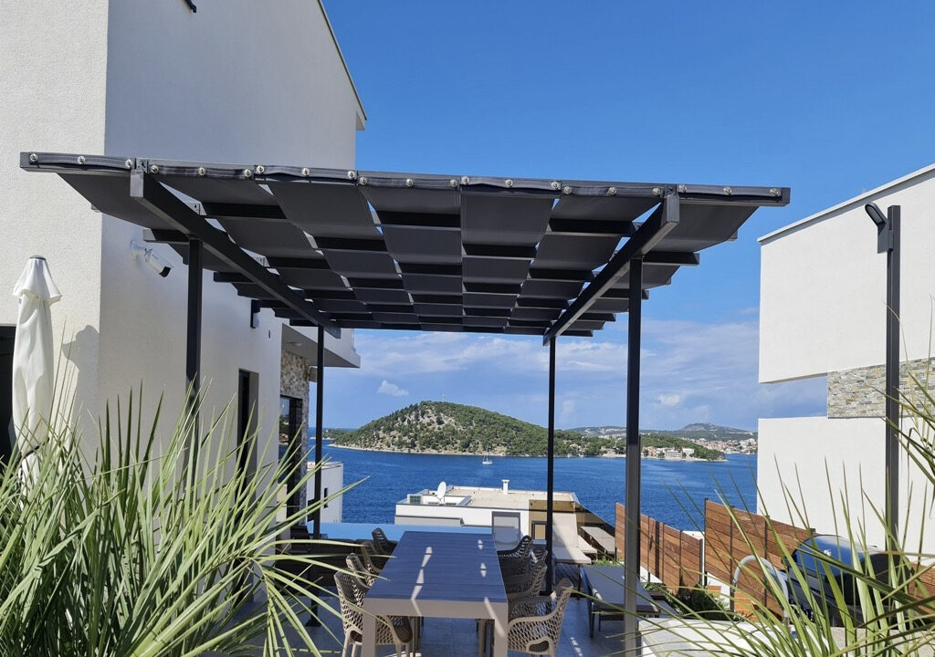 Neue Villa mit Meerblick, Rogoznica