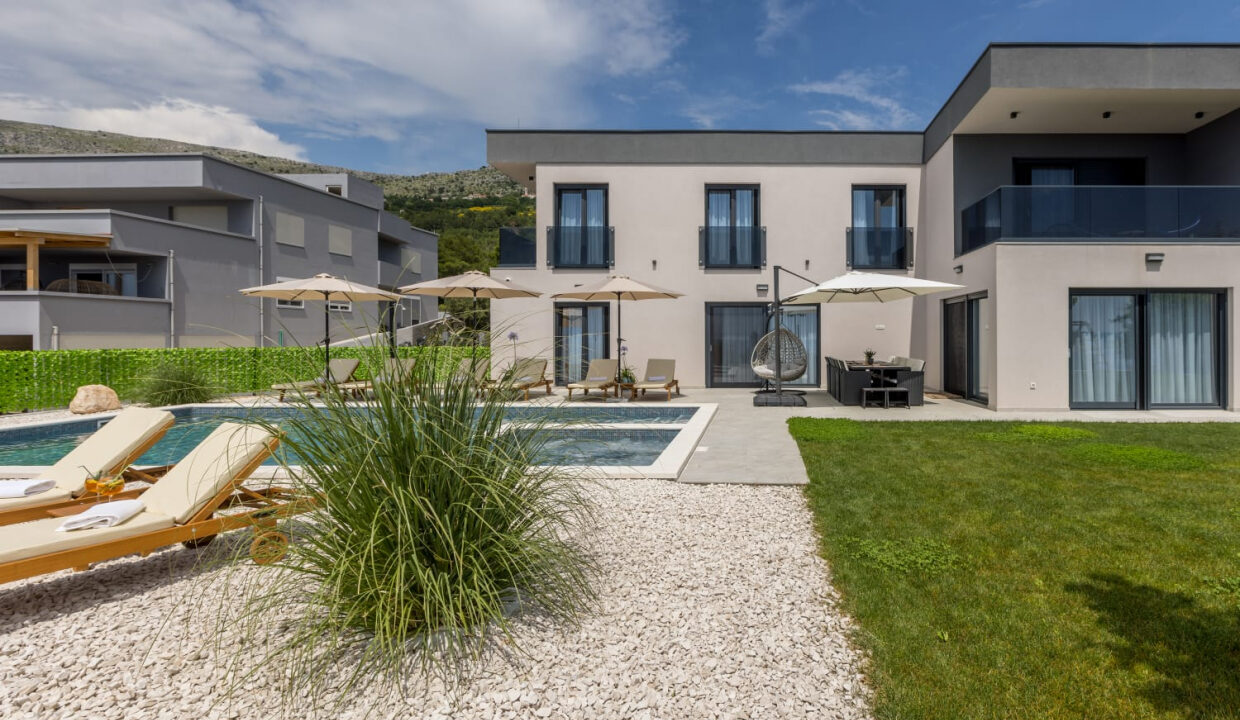 Neues Meerblick-Ferienhaus Podstrana