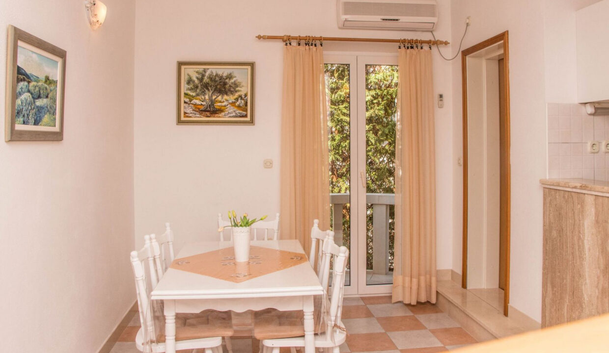 Villa am Meer auf der Insel Bra?