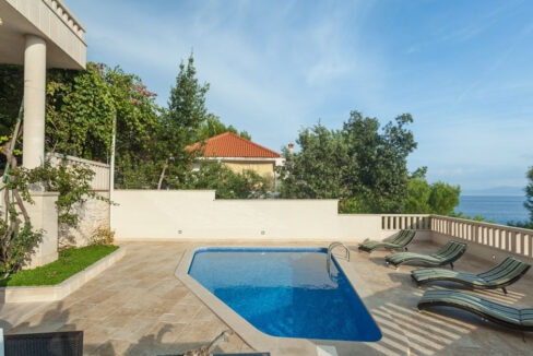 Villa am Meer auf der Insel Bra?