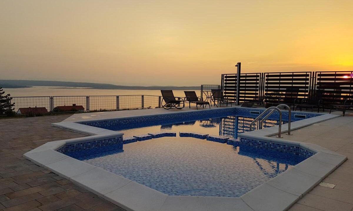 Grundstück mit Meerblick in Crikvenica