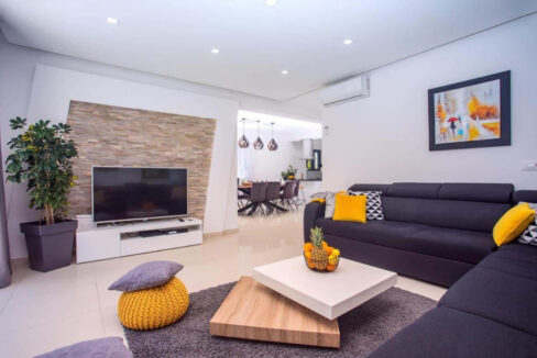 Modernes Haus in der Region Omis