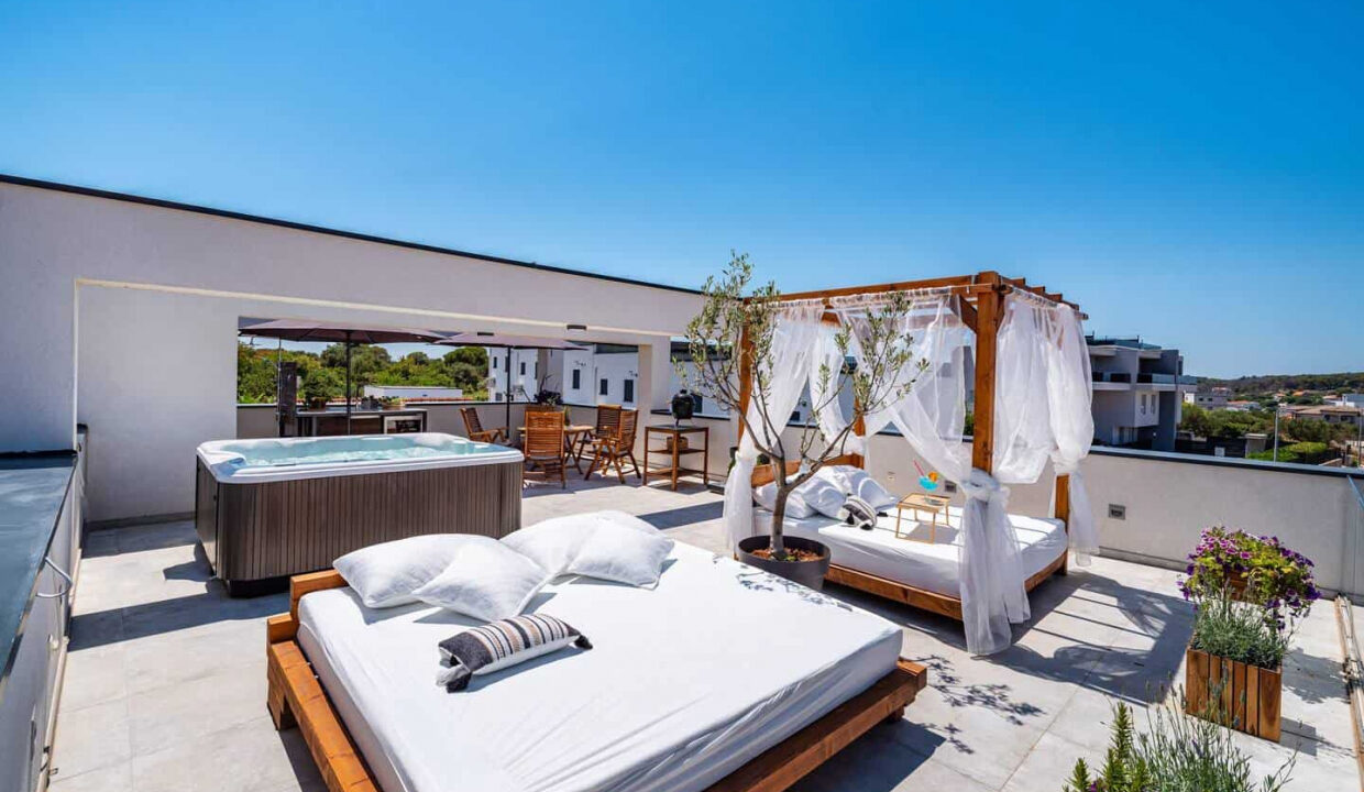 Haus in der Nähe des lokalen Strandes auf Ciovo