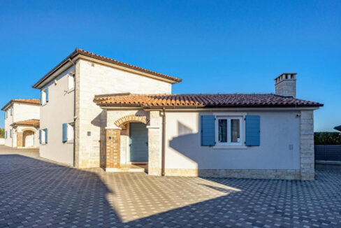 2 Doppelhaushälften Medulin