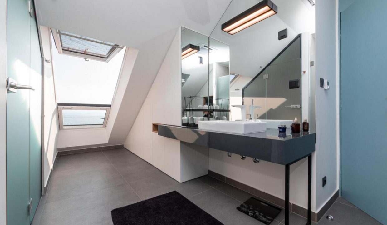 Außergewöhnliche Steinvilla auf Brac