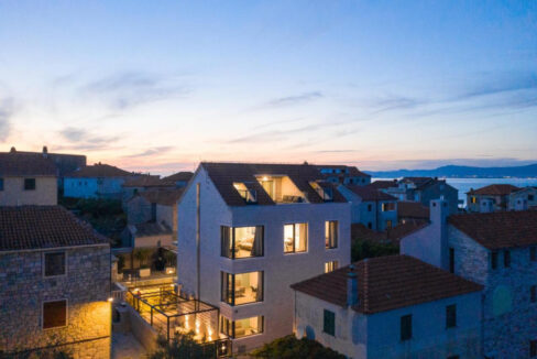 Außergewöhnliche Steinvilla auf Brac