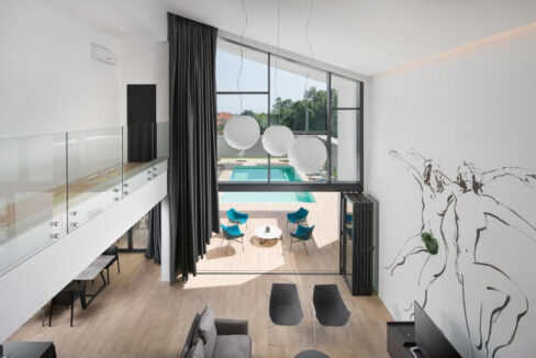 Zeitgenössische luxuriöse moderne Villa - Liznjan, Istrien