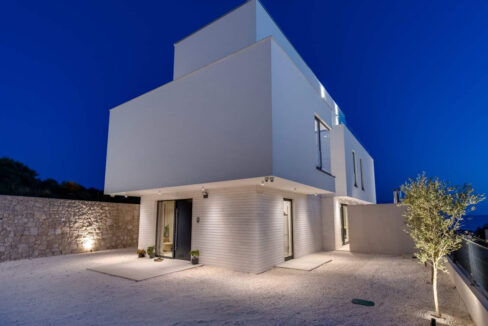 Ausgezeichnete neue Villa in Split